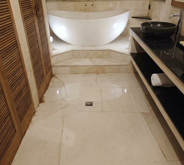 Bathroom After Deep Cleaning